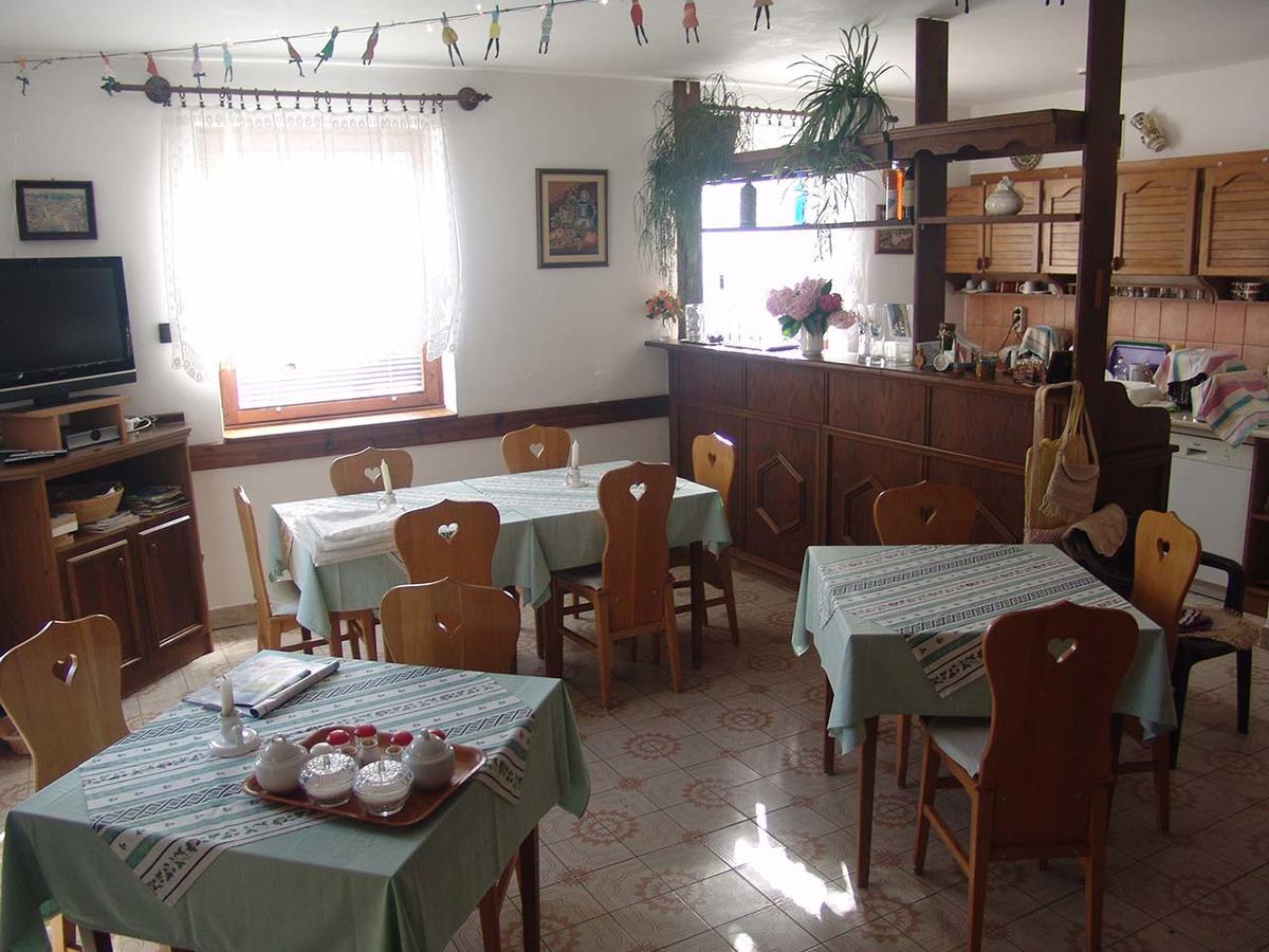 Eifert Ház Acomodação com café da manhã Balatongyörök Exterior foto